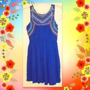 Sleeveless Dress with Embroidered Detail